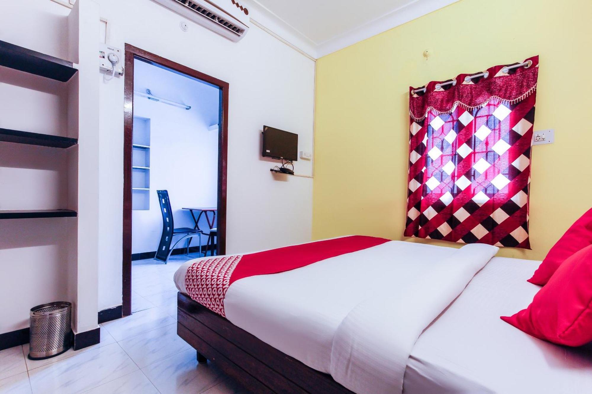 Hotel Lakshmi Narayana Salem Esterno foto