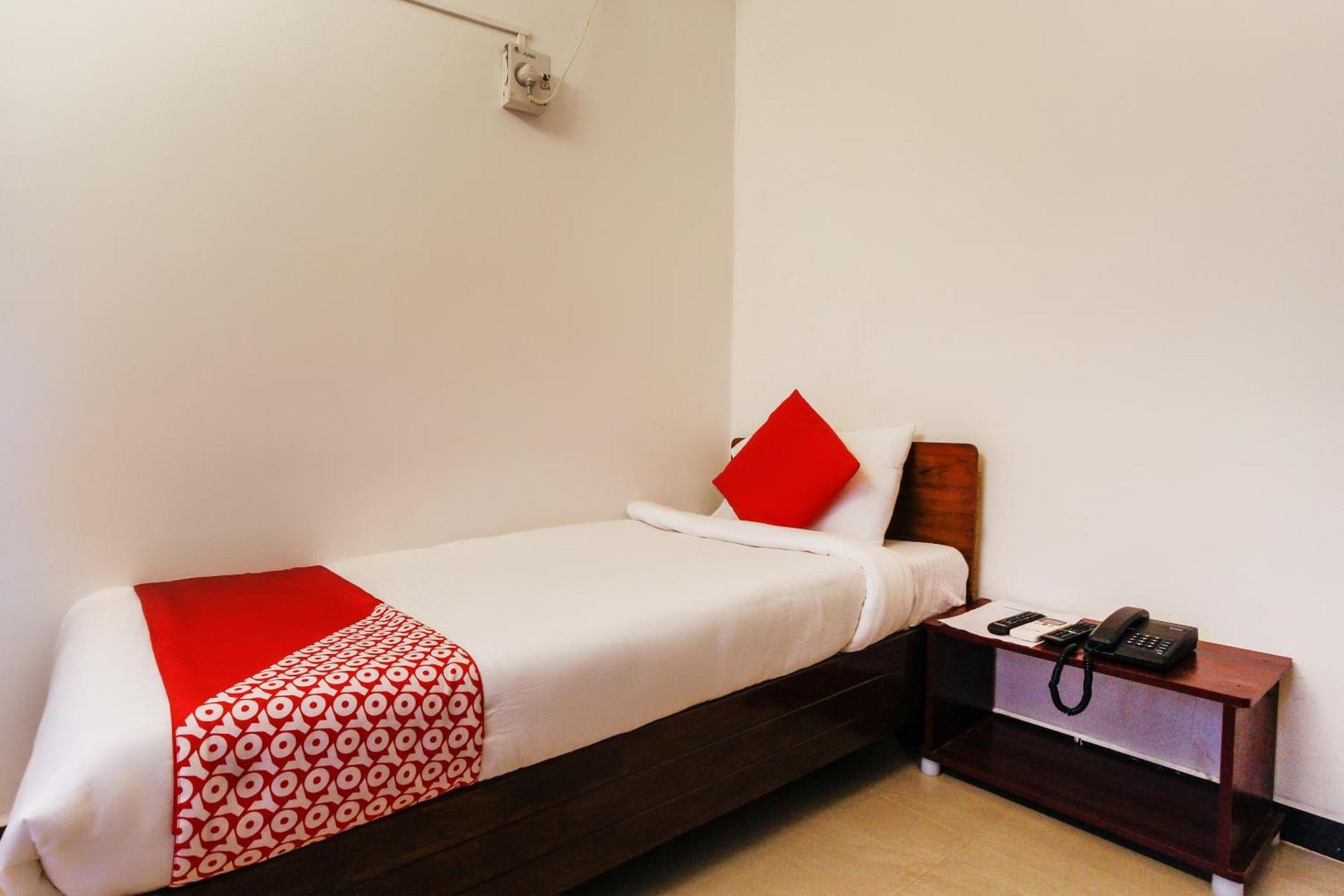Hotel Lakshmi Narayana Salem Esterno foto