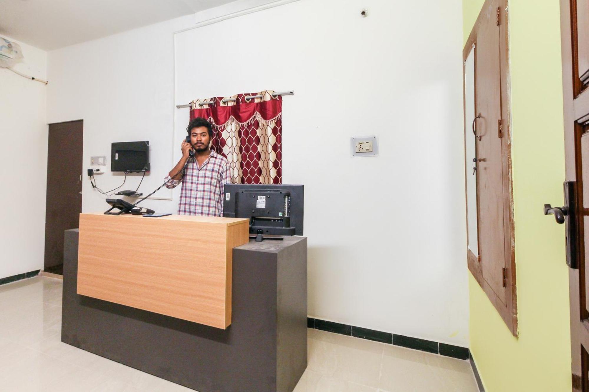 Hotel Lakshmi Narayana Salem Esterno foto